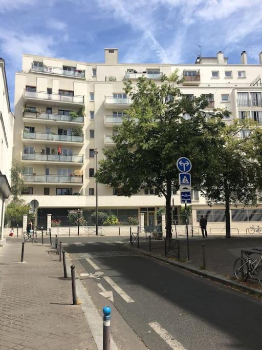 2 Bedroom With Balcony / Park Buttes Chaumont /jourdain Paris