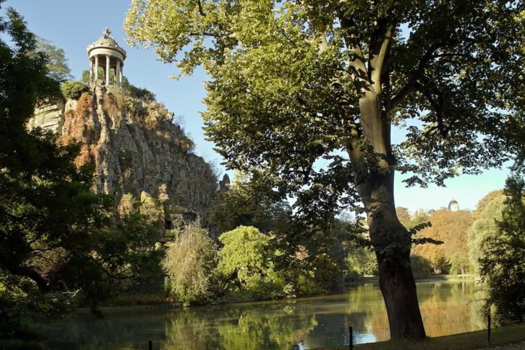 Apartment 2 Bedroom With Balcony / Park Buttes Chaumont /jourdain